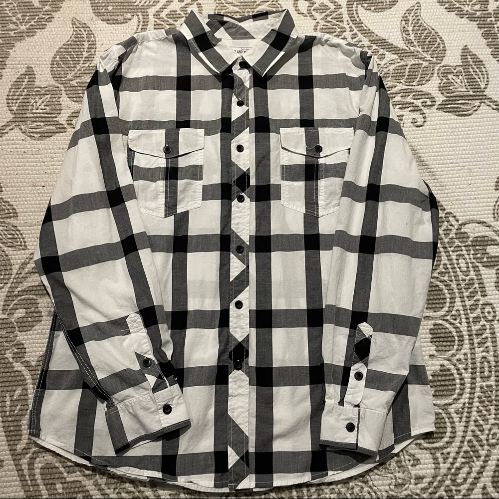 Warp and Weft Plaid Button Down Sz XL